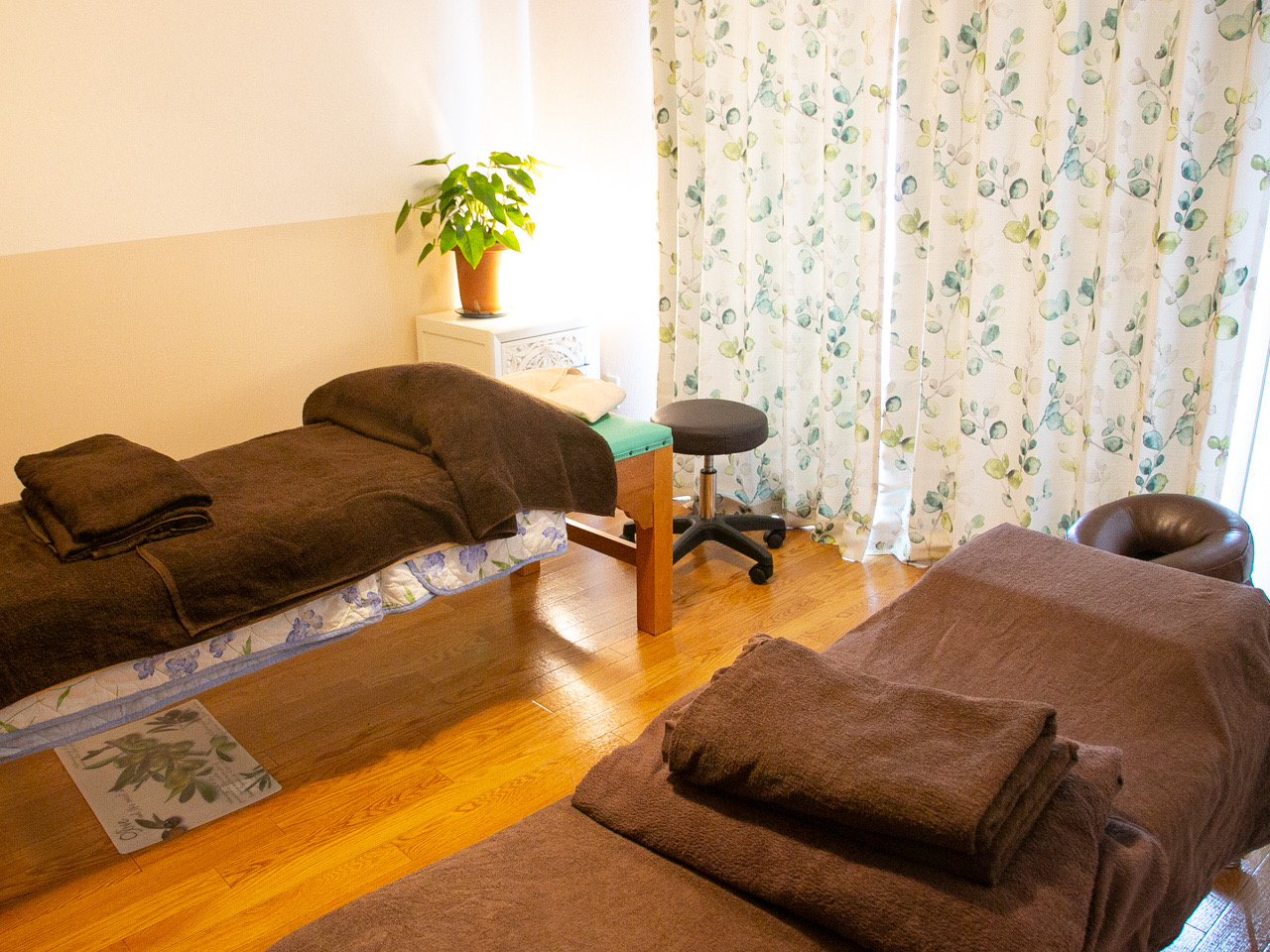 たおや サロン内観